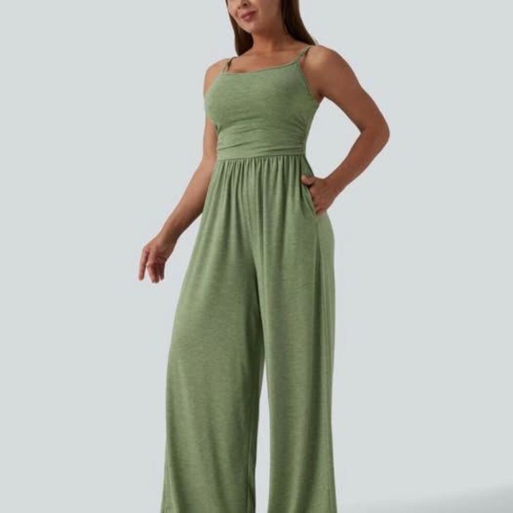 Halara Adjustable Strap Ruched Wide Leg Jumpsuit XL Regular Built-In Bra